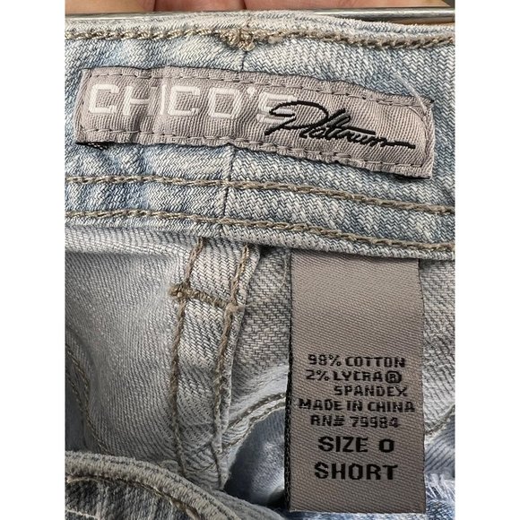 Chicos platinum women’s size 0/US4XS Short light blue jeans stretch pockets - Picture 10 of 13